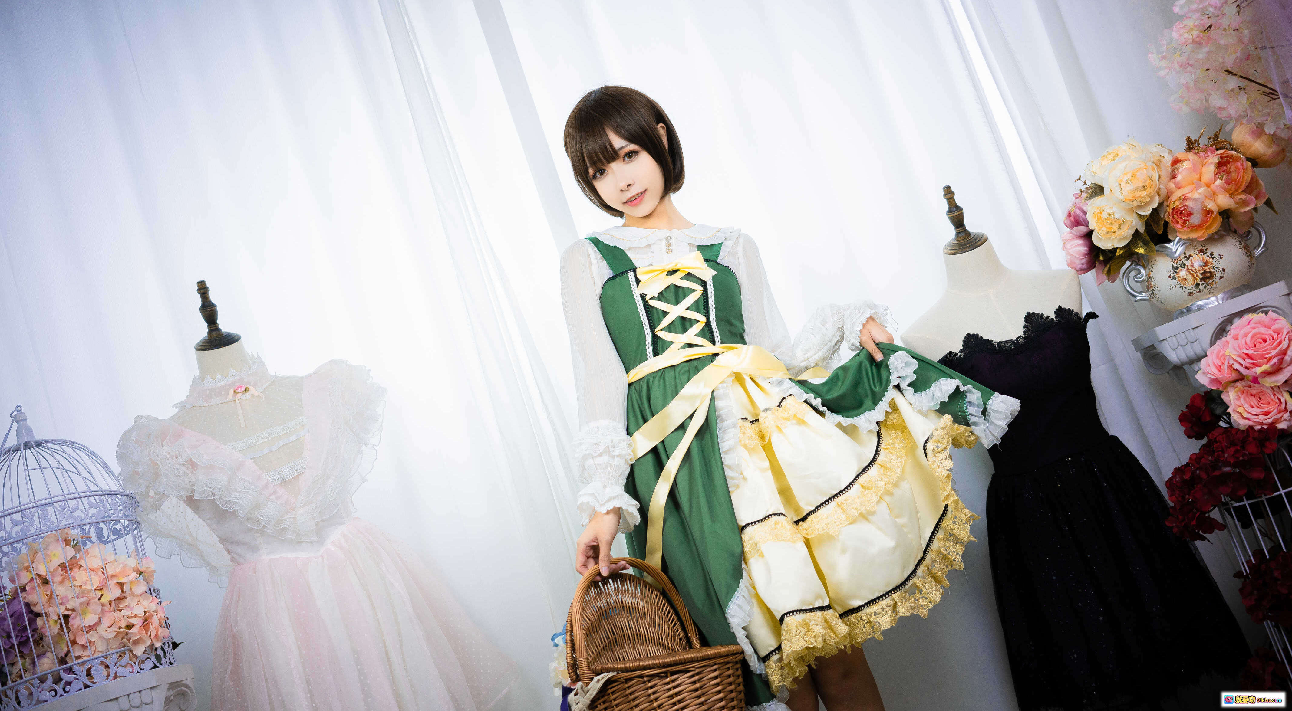 图片[5] - Momoko葵葵 NO.003 陆乃 绿白洛丽塔裙装 花篮鲜花 甜美少女写真 摄影棚布景 10P高清图集 - 就要吻