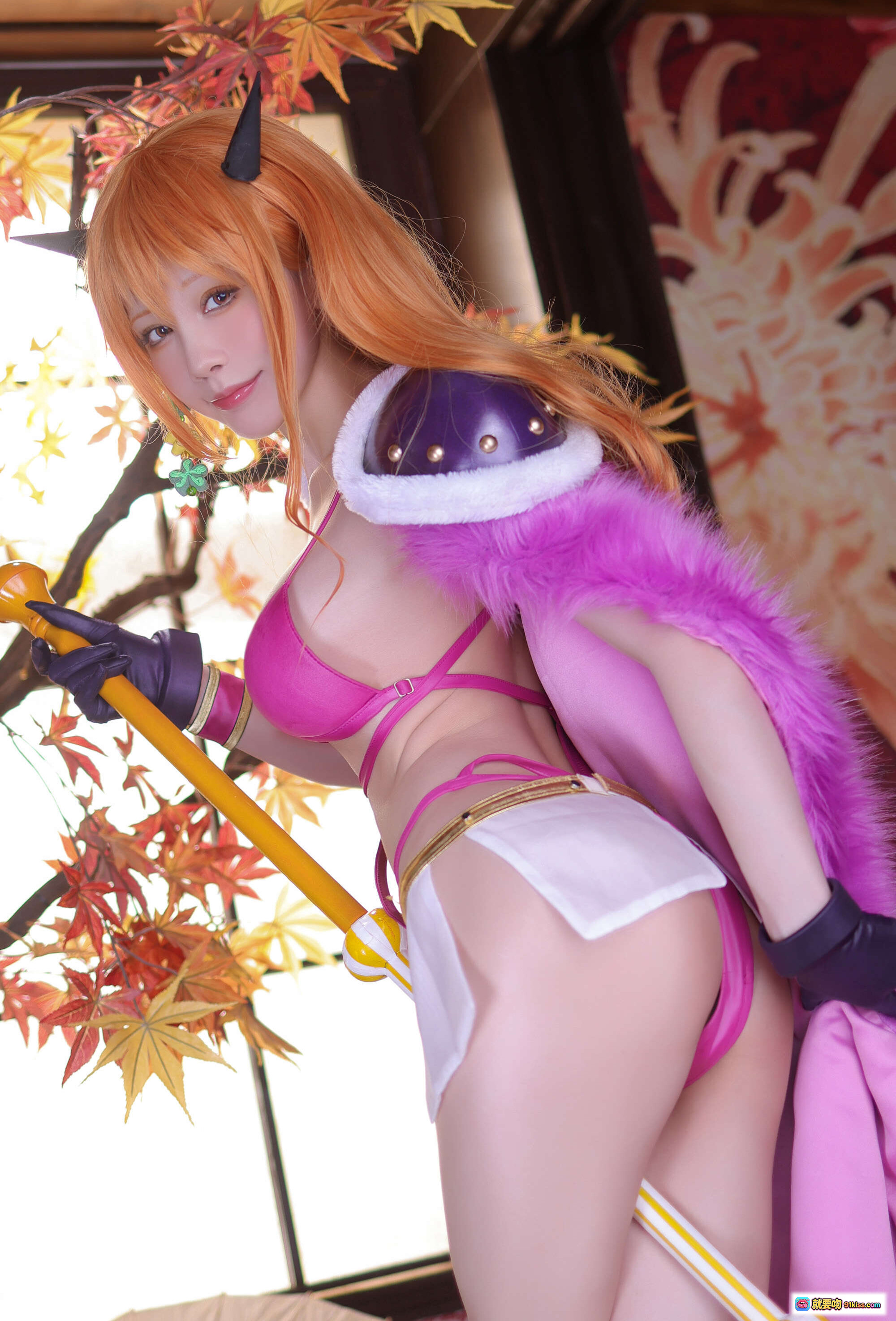 图片[8] - 水淼aqua NO.102 海贼王娜美cosplay 粉色比基尼恶魔角紫毛披风持杖写真 122P高清图集 - 就要吻