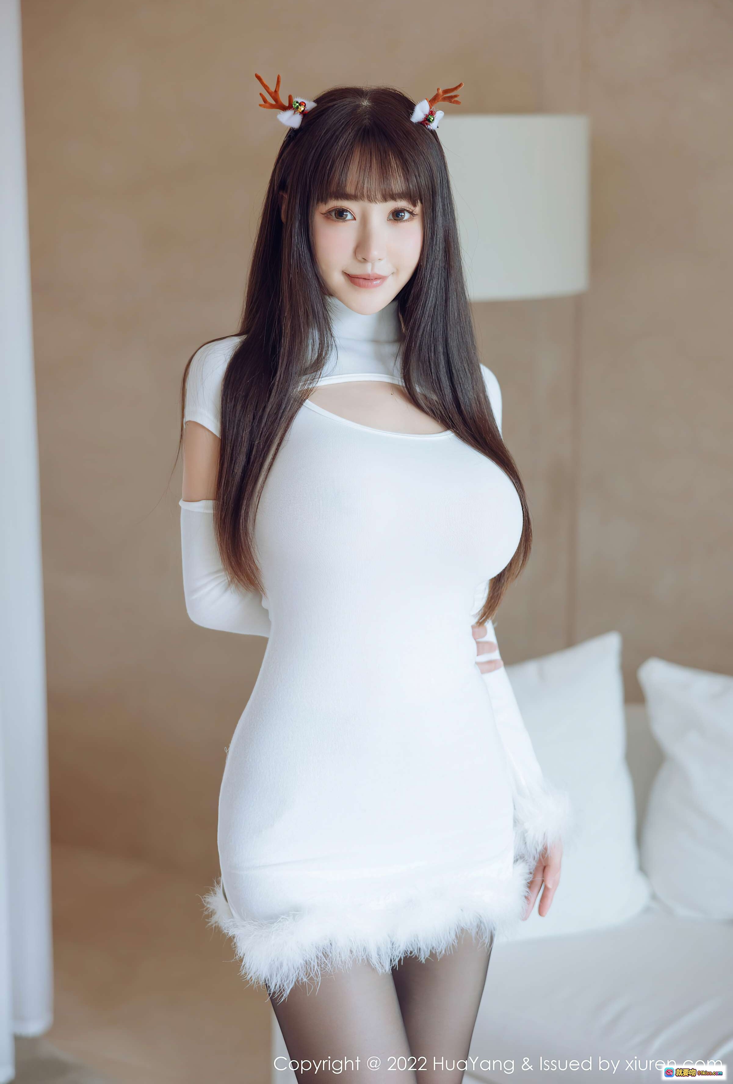 图片[6] - 朱可儿Flora三亚旅拍写真 | 白色毛绒短裙+黑丝美腿 | 鹿角发饰甜美风 | HuaYang花漾VOL.480高清图集 - 就要吻