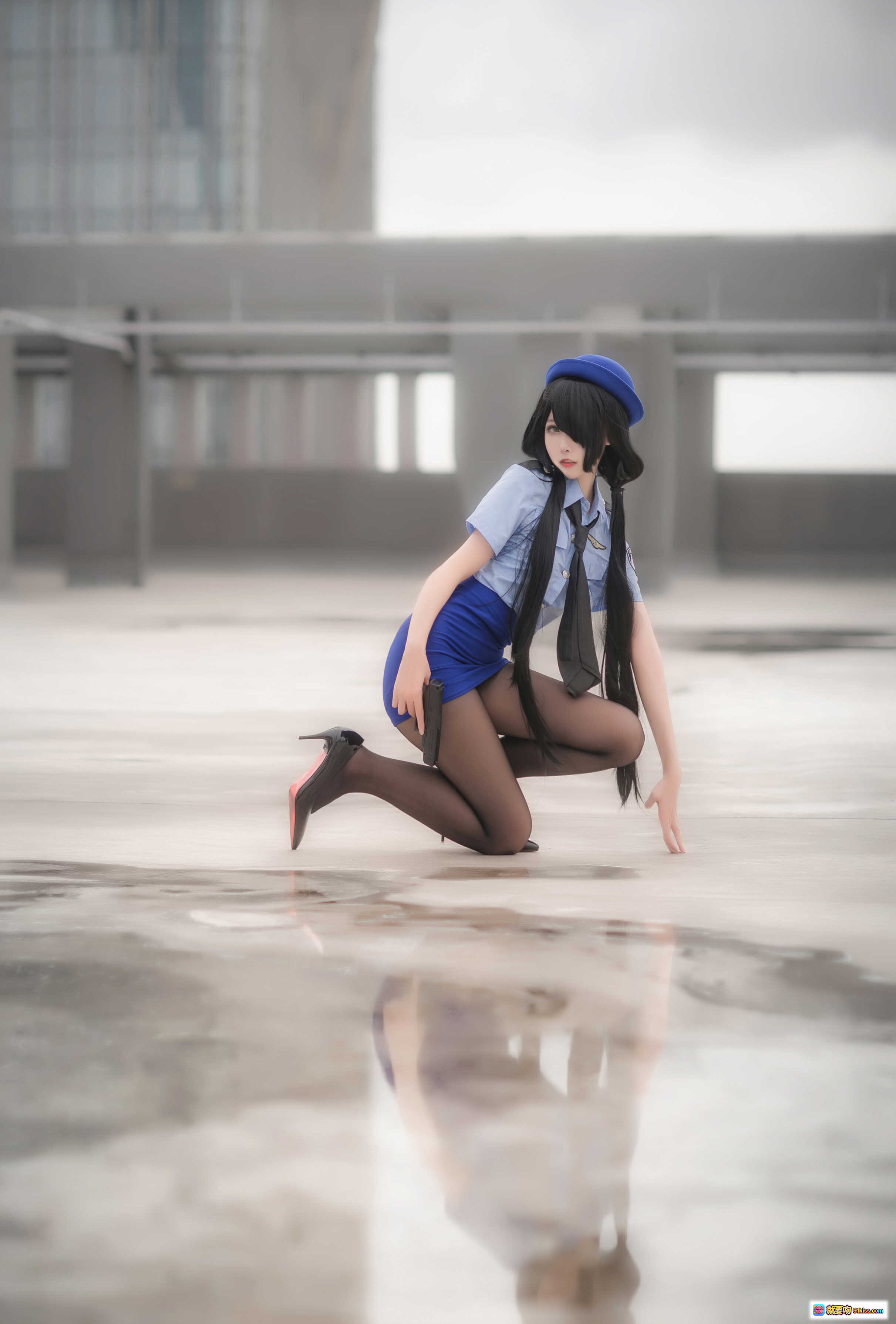 图片[6] - Momoko葵葵 NO.017 狂三警服cosplay写真 20P高清美图 蓝帽短裙黑丝诱惑  urban背景性感摆拍 - 就要吻