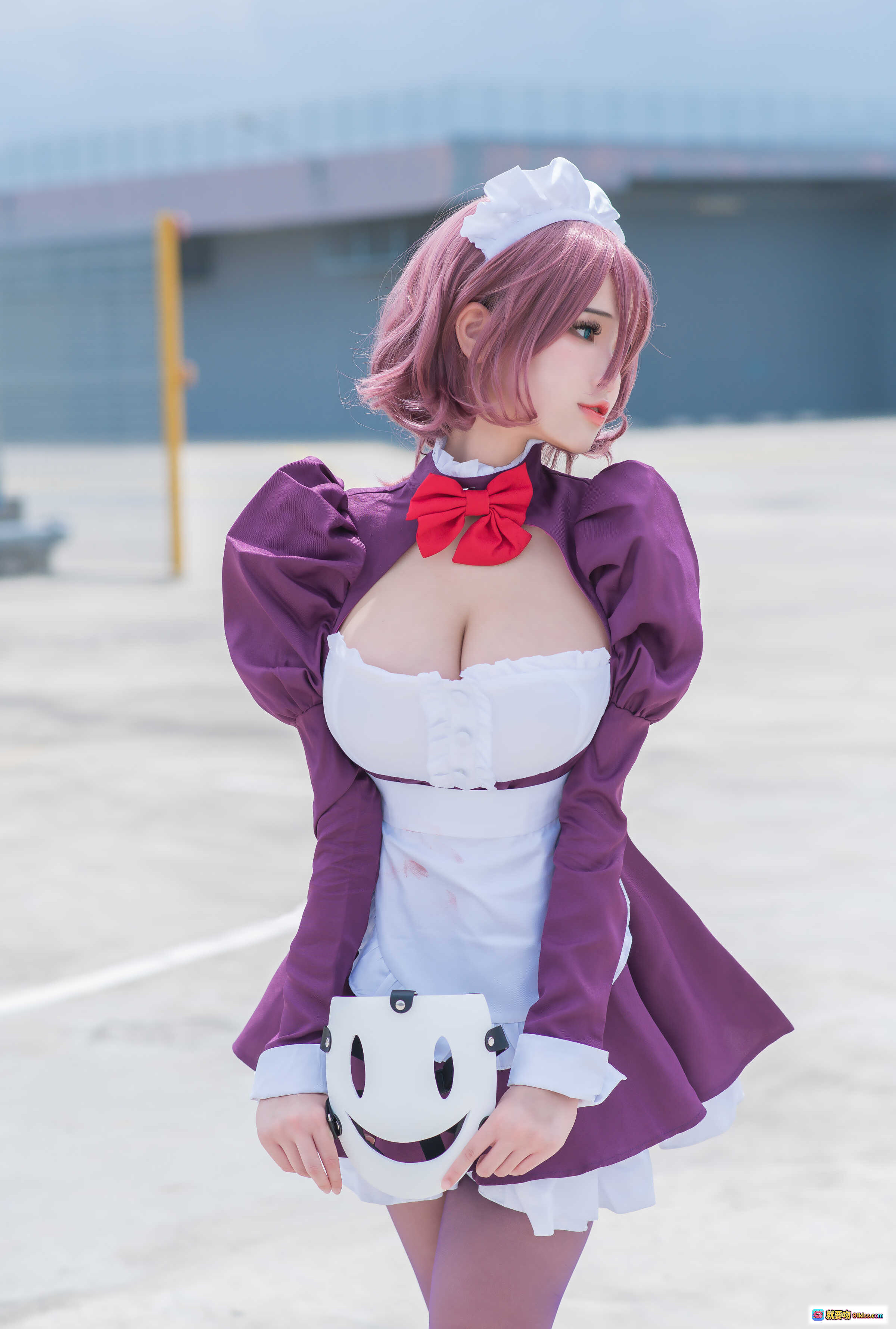 图片[7] - 花リリ(Plant Lily) NO.003 女仆装Cosplay 紫色长袖红蝴蝶结 白色围裙沙滩写真 12P高清图集 - 就要吻