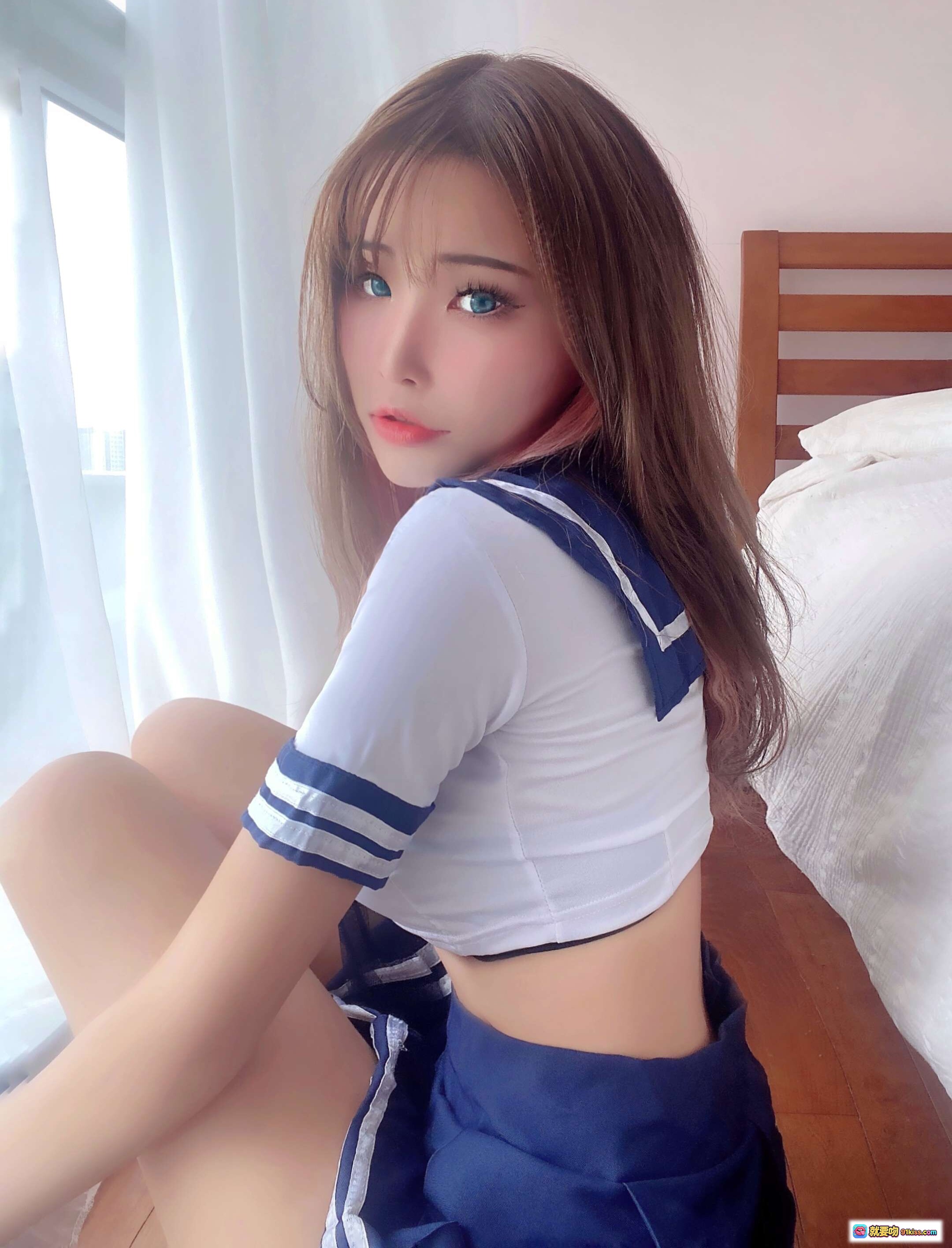 图片[10] - 花リリ(Plant Lily) NO.002 学院风少女写真 | 白蓝水手服 | 清纯甜美 | 室内自然光 | 12P高清图集 - 就要吻