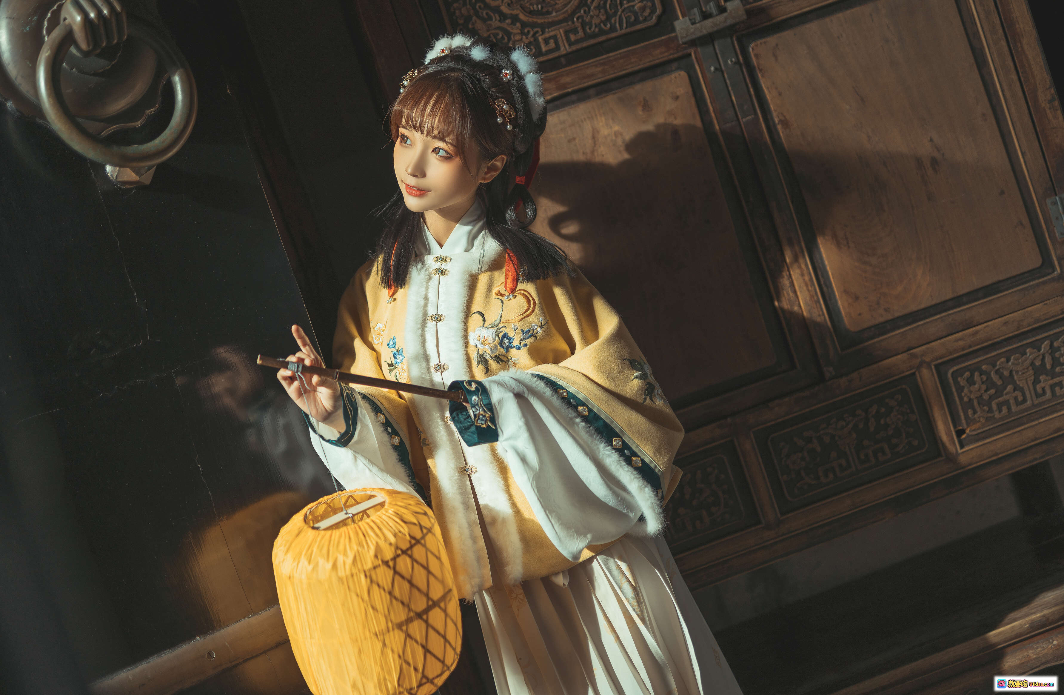 图片[5] - 蠢沫沫NO.145汉服私影｜古风园林亭台楼阁+红灯笼+石桥倒影+传统服饰写真 - 就要吻