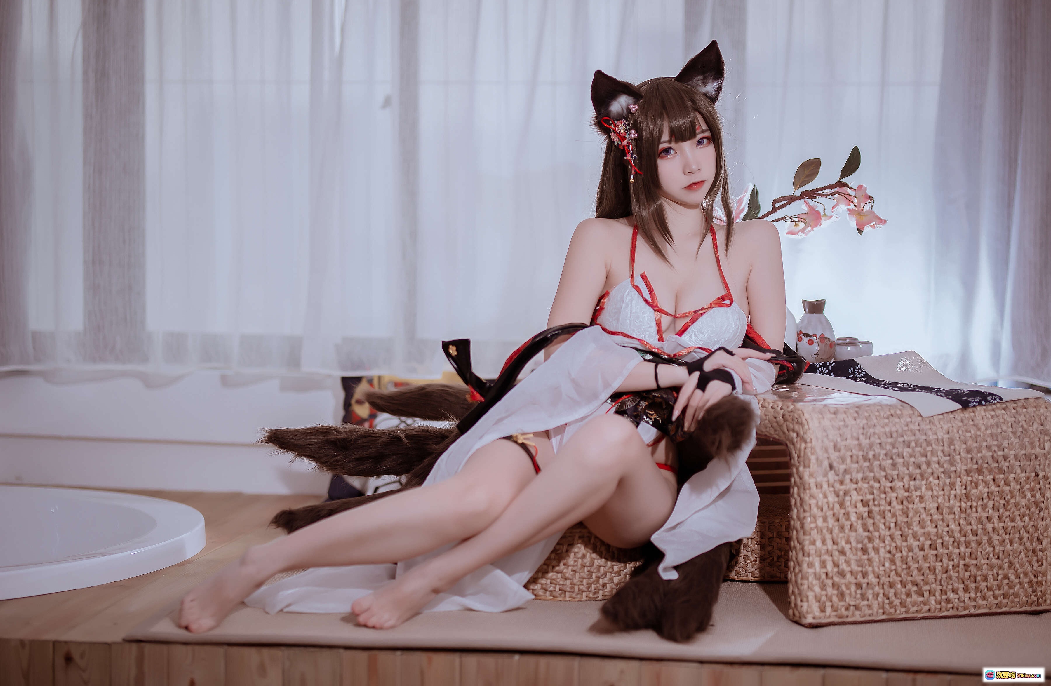 图片[8] - 二佐Nisa NO.115 碧蓝航线 天城泳装 Cosplay 狐耳尾 白红系 和风写真 20P 高清美图 - 就要吻