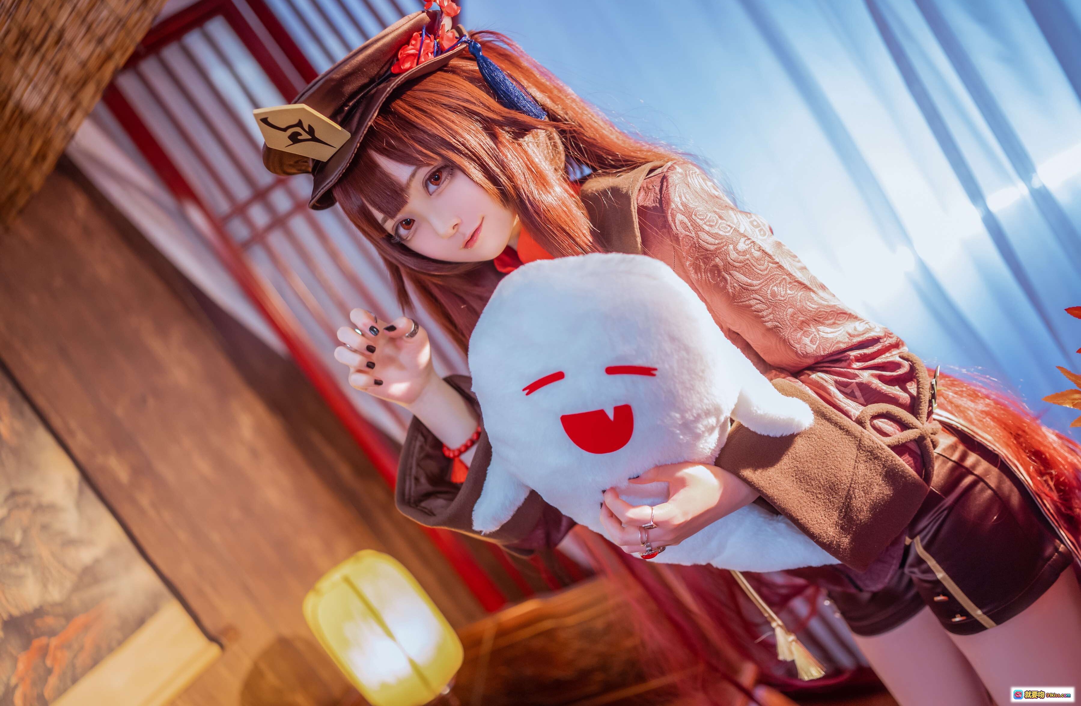 图片[6] - 萌妹Sayako NO.006 原神胡桃COS写真 62P 白丝红边 精致妆容 古风场景 萌系少女 二次元美图 - 就要吻