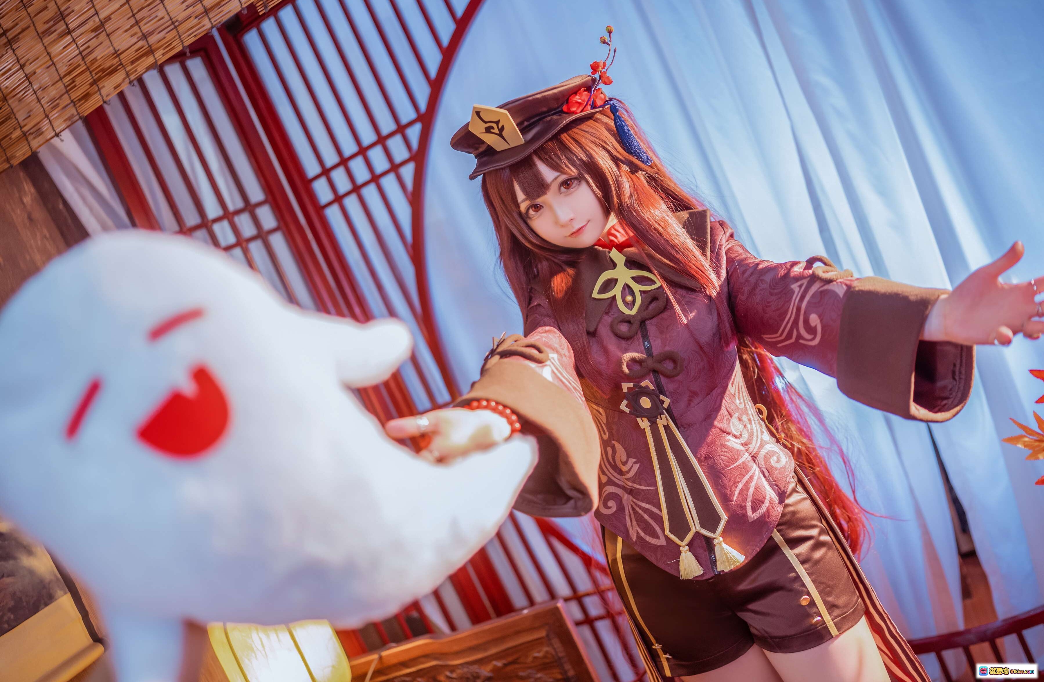 图片[4] - 萌妹Sayako NO.006 原神胡桃COS写真 62P 白丝红边 精致妆容 古风场景 萌系少女 二次元美图 - 就要吻