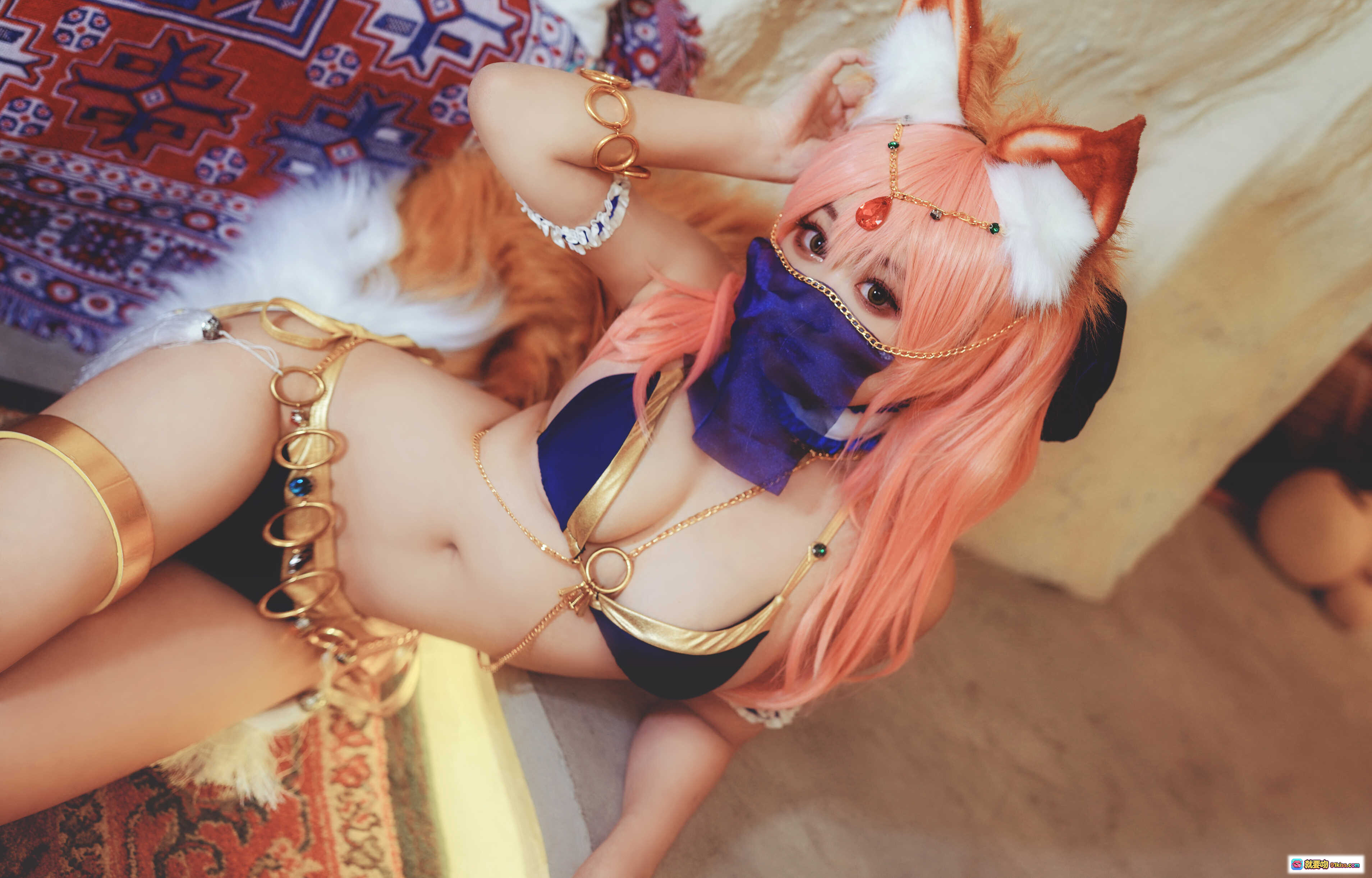 图片[2] - 恩田直幸NO.003玉藻前舞娘Cosplay写真｜粉发狐耳蓝纱面罩性感造型｜9P高清美图 - 就要吻