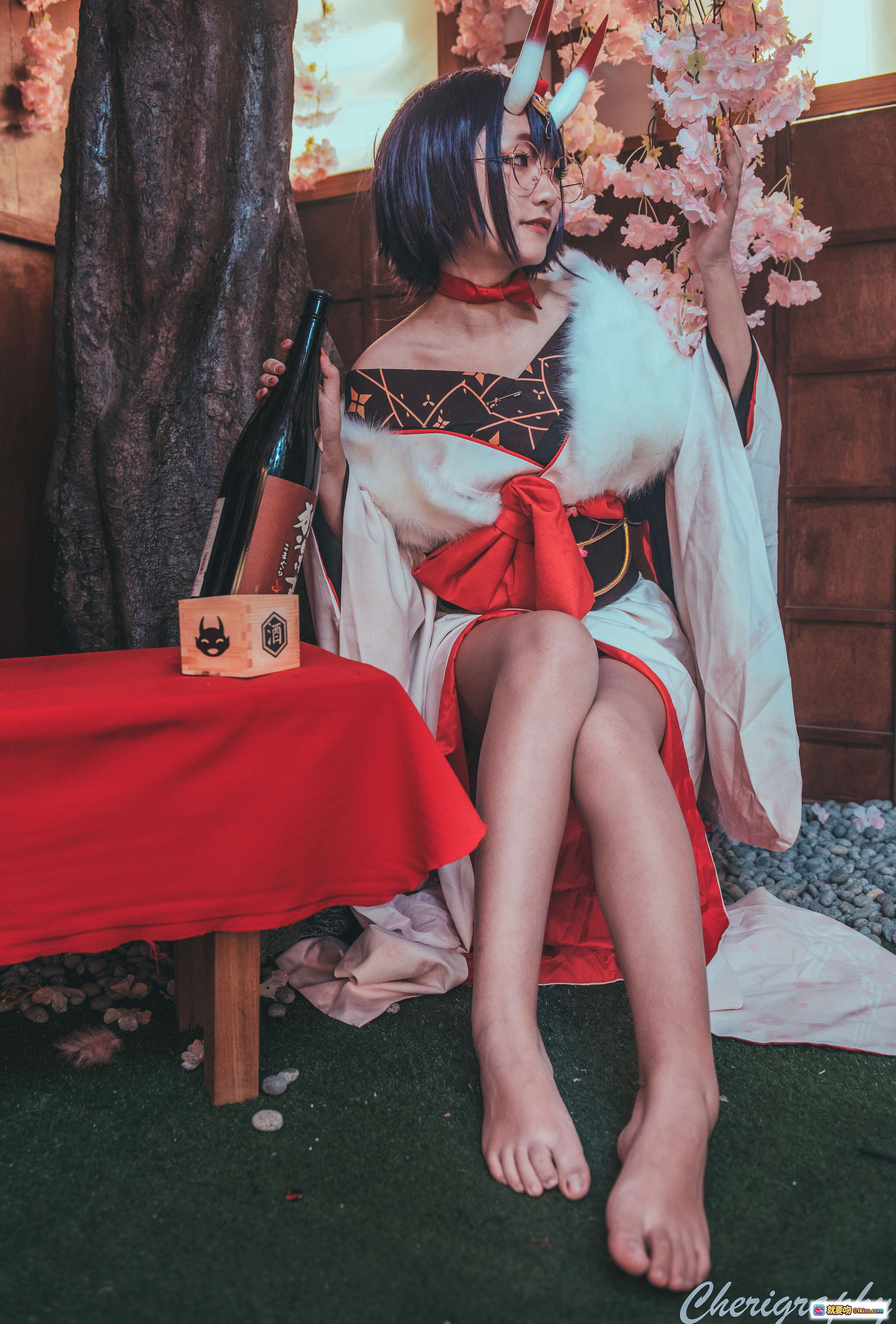 图片[5] - Roroki骷髅姫酒吞童子Cosplay写真 2套和风造型 日式屏风花瓶场景 美腿持酒瓶 32P高清图集 - 就要吻