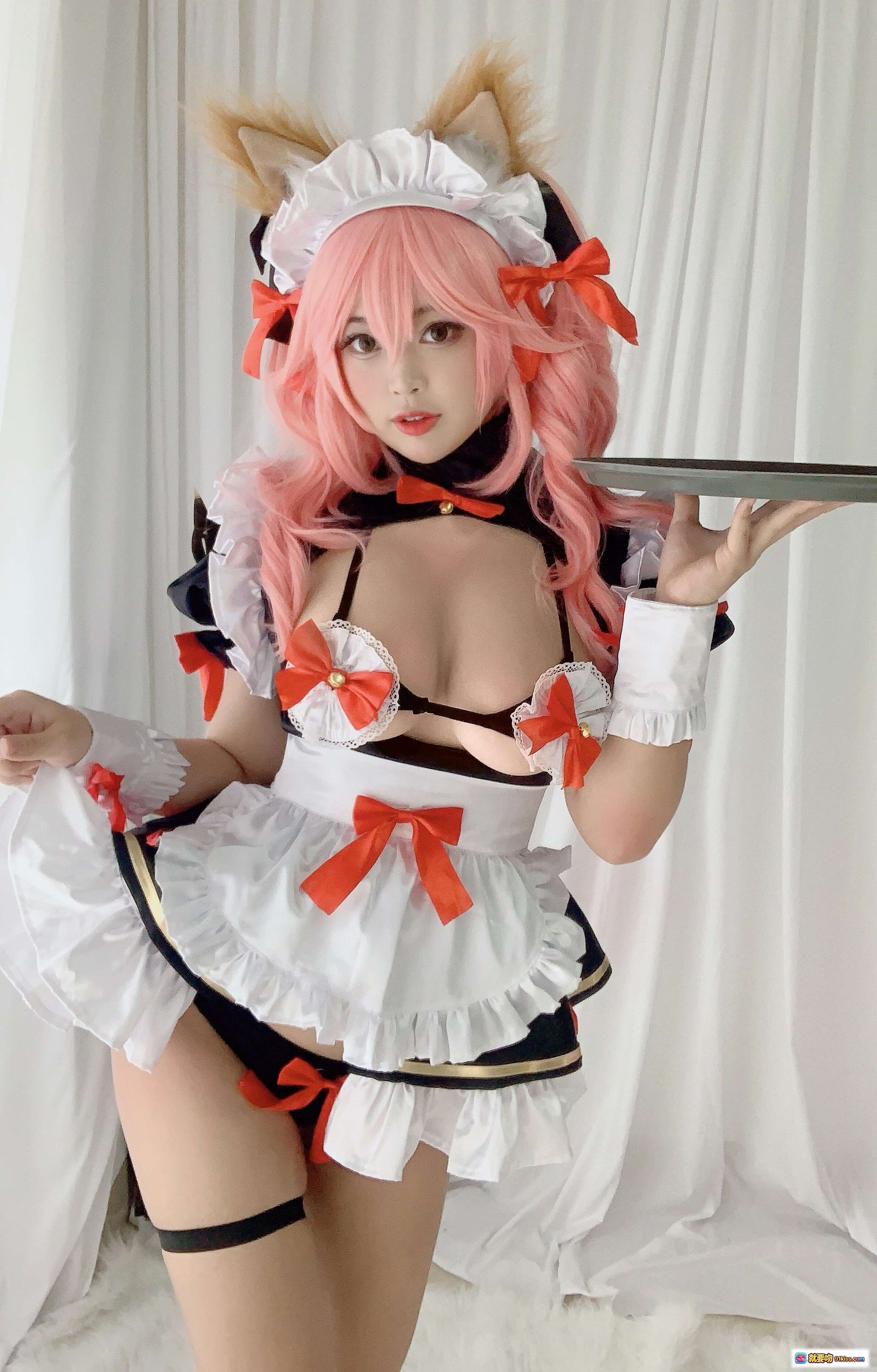 图片[2] - 白烨VOL.037玉藻前女仆Cosplay粉发狐耳 maid装55P高清写真 - 就要吻