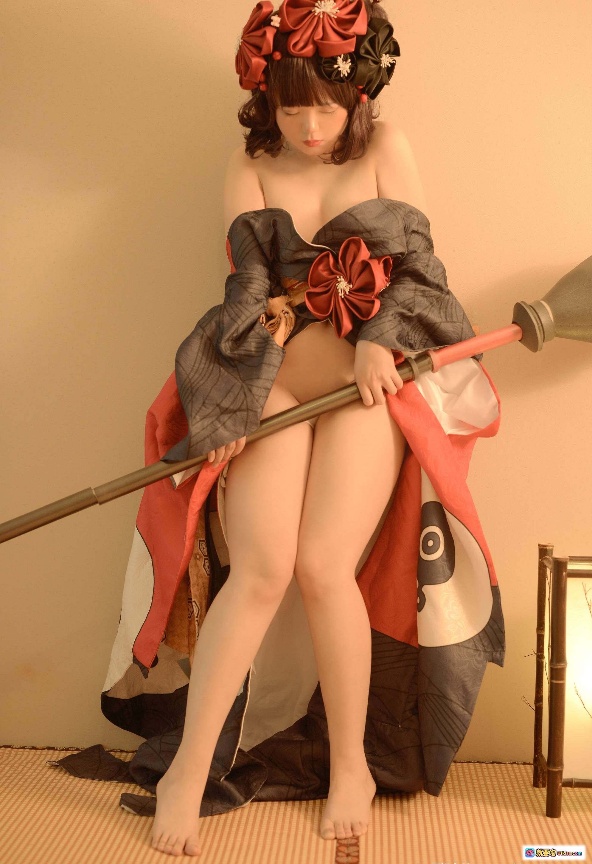 图片[8] - きょう肉肉 Vol.21 Hokusai 着物と水着 美少女和風コスプレ レッドヘアアクセ セクシーポーズ 伝統柄浴衣 フェミニンビジュアル - 就要吻