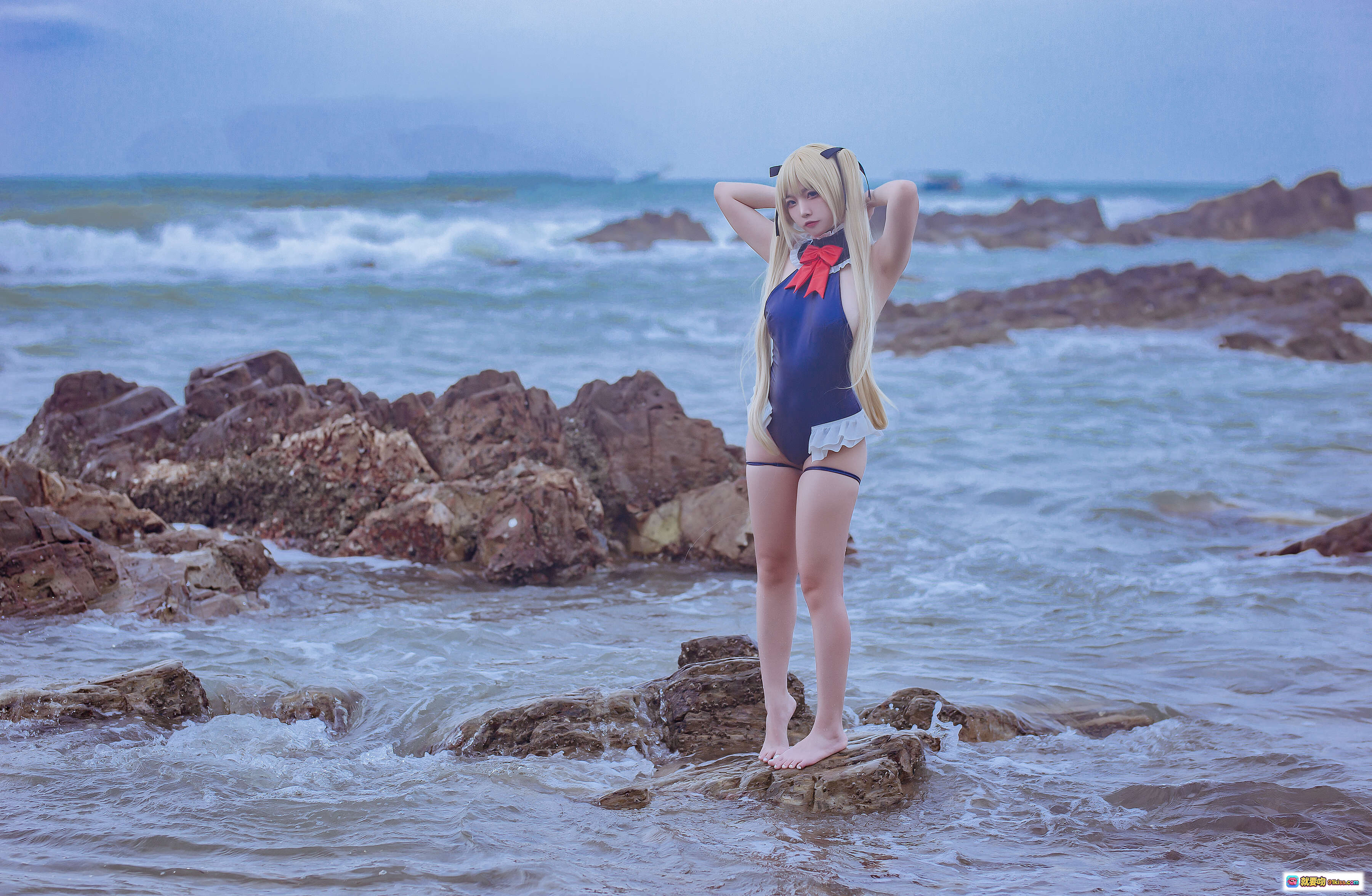 图片[1] - 二佐Nisa NO.117 碧蓝航线玛丽罗斯泳装cos 海边岩石写真 13P高清美图 - 就要吻