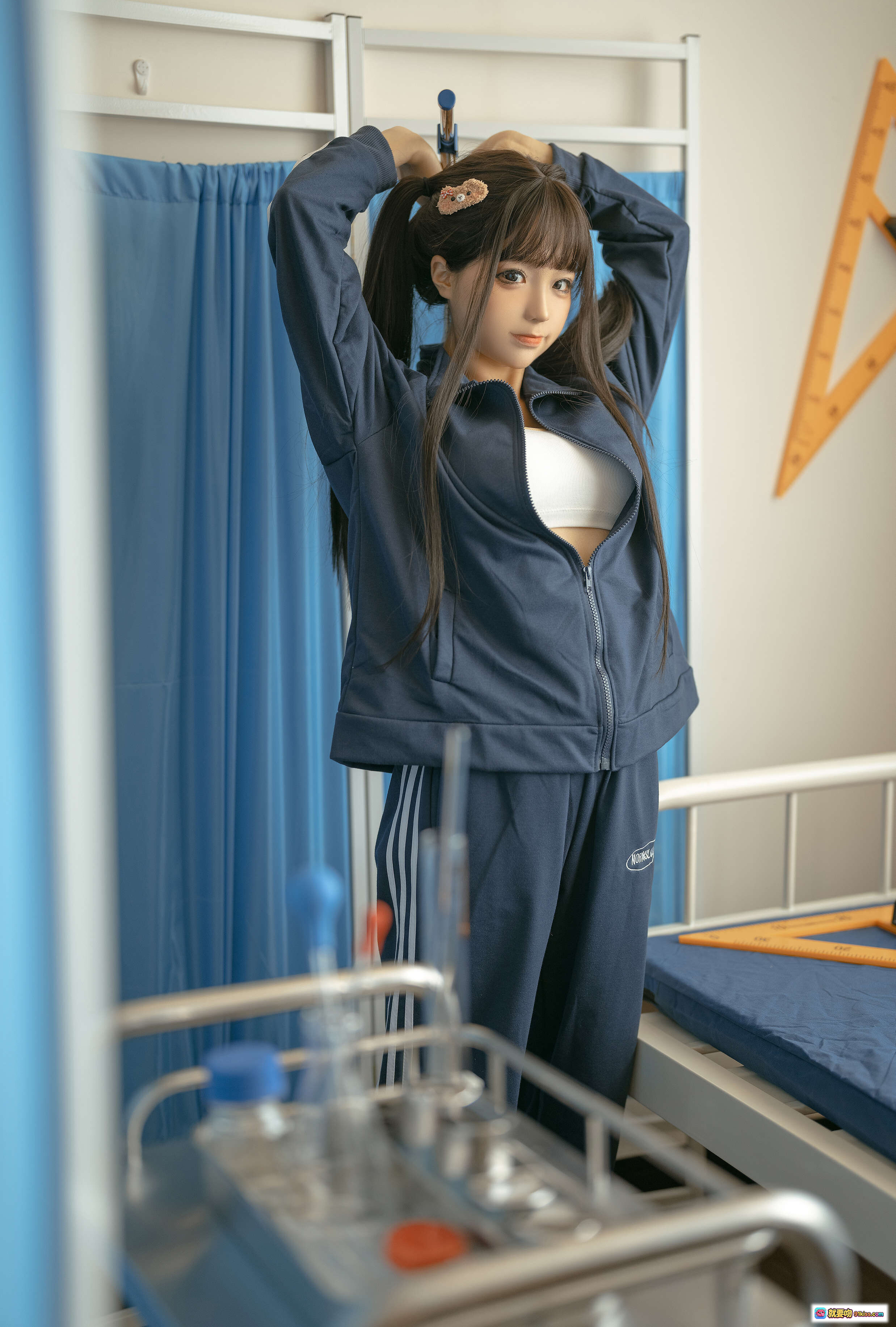 图片[4] - 蠢沫沫NO.155身体検査写真集｜蓝白运动套装少女｜医院场景实拍｜150P高清图集 - 就要吻