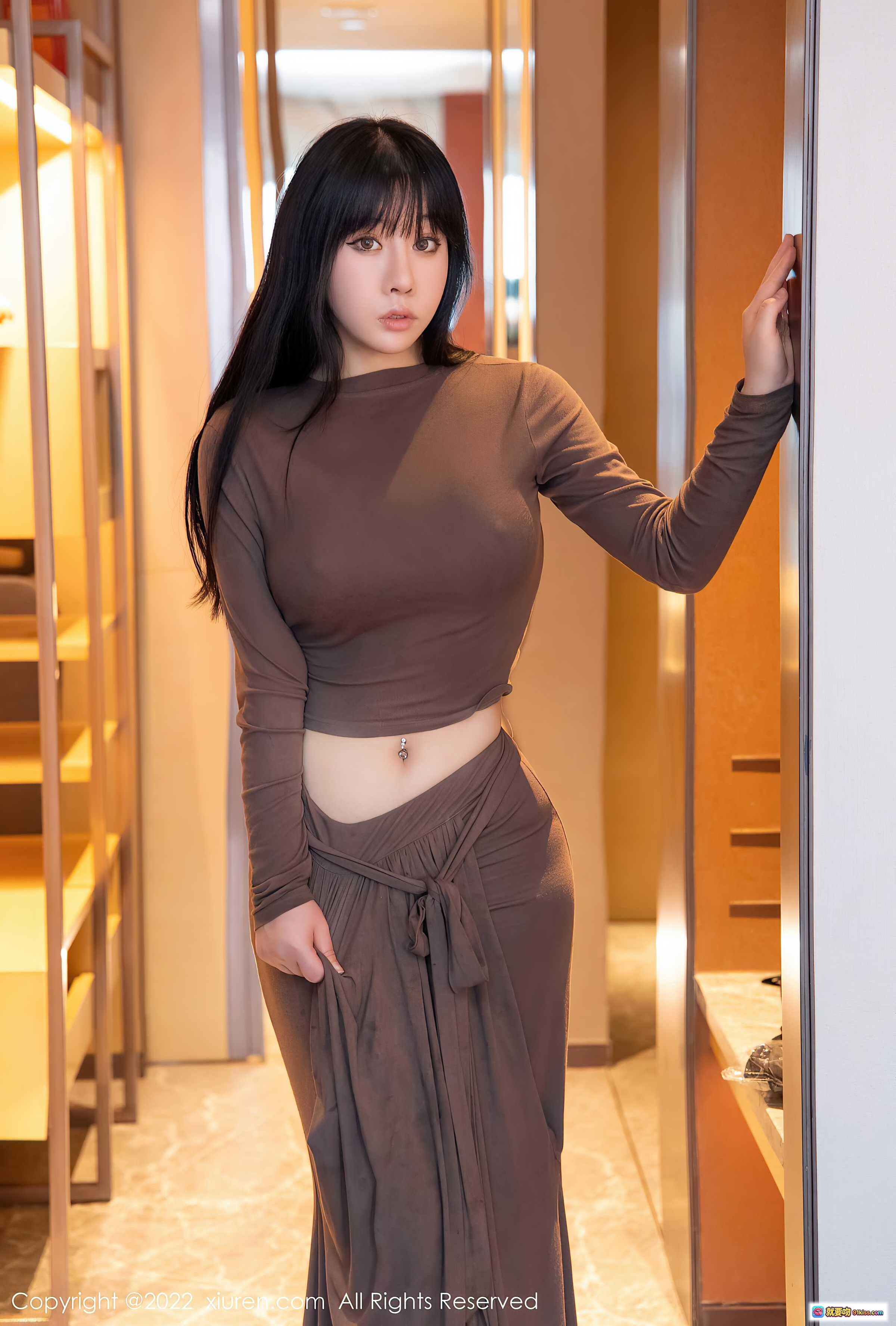 图片[6] - 徐媛媛丰满身材特写 | XiuRen秀人网2022.01.04 NO.4418 | 42+1P高清写真 | 暖光质感美拍 - 就要吻