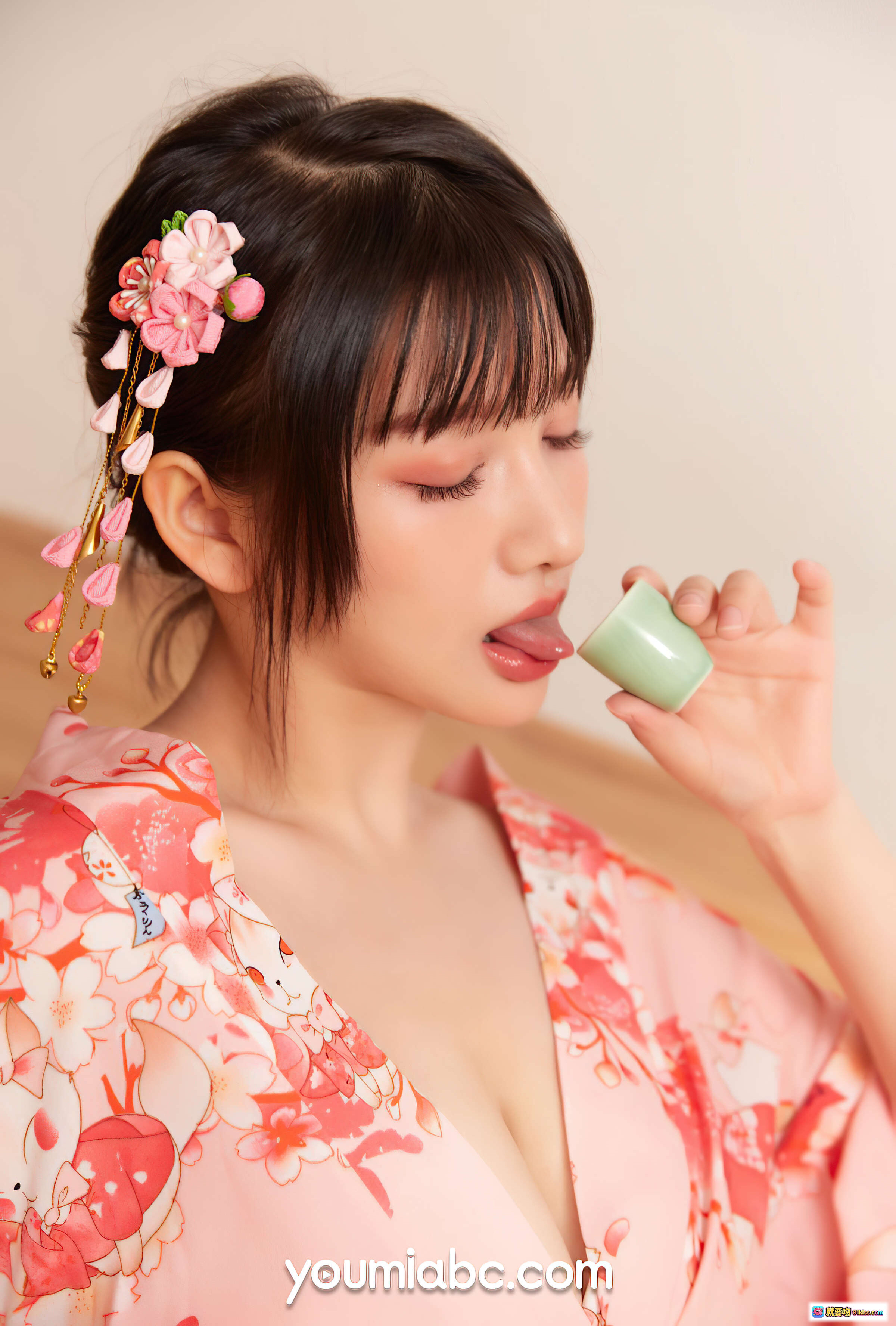 图片[8] - 尹兒居酒屋写真 | 粉色和风浴衣少女 | 日系甜美风格 | 优雅坐姿手持小篮 | YouMi尤蜜2021.09.23高清图集 - 就要吻