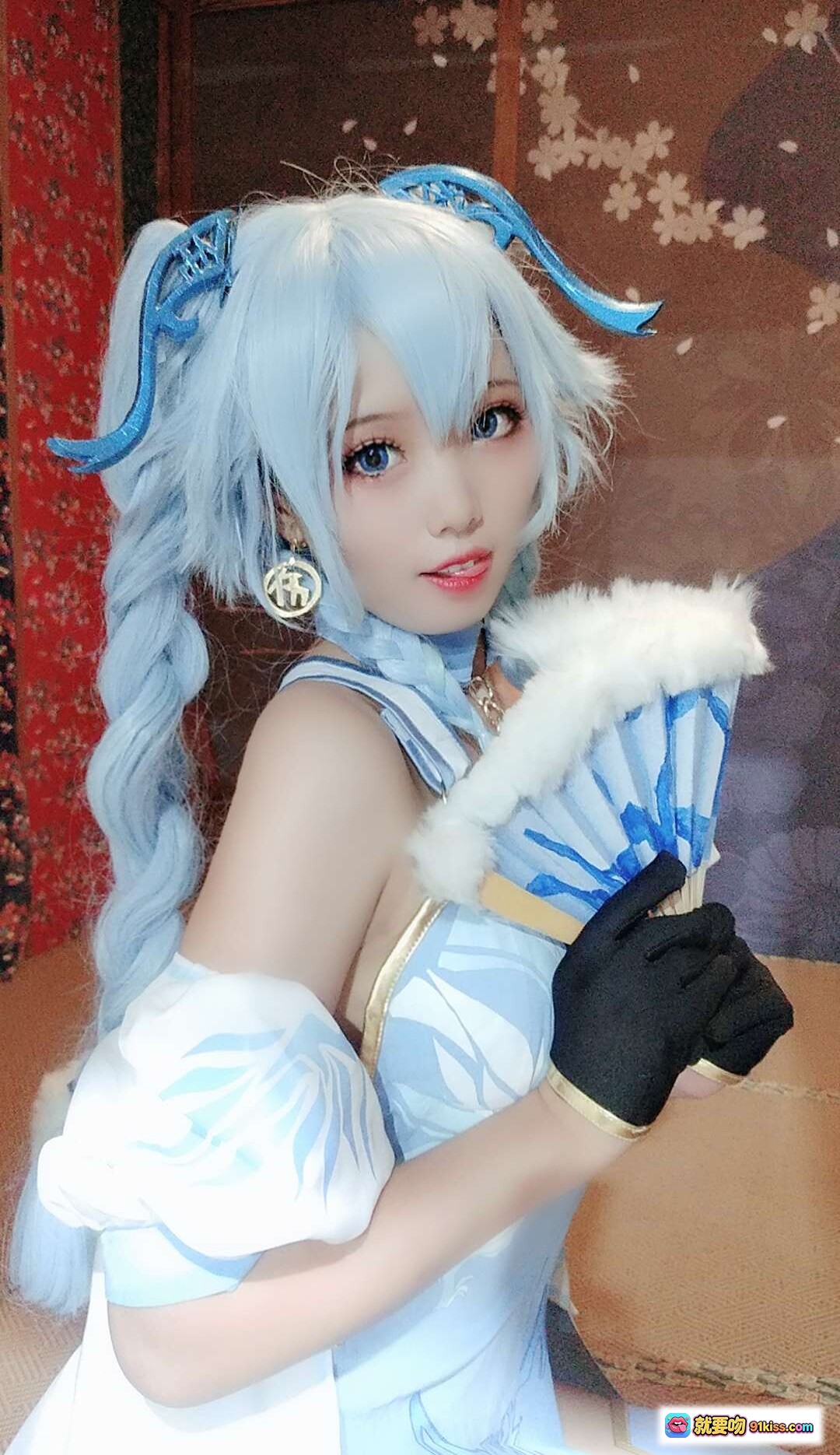 图片[6] - 墨玉M NO.002 Cosplay蓝发双马尾少女 精致妆容黑手套金链装饰 优雅性感写真集 - 就要吻
