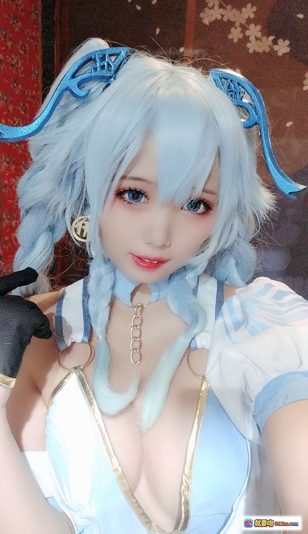图片[9] - 墨玉M NO.002 Cosplay蓝发双马尾少女 精致妆容黑手套金链装饰 优雅性感写真集 - 就要吻
