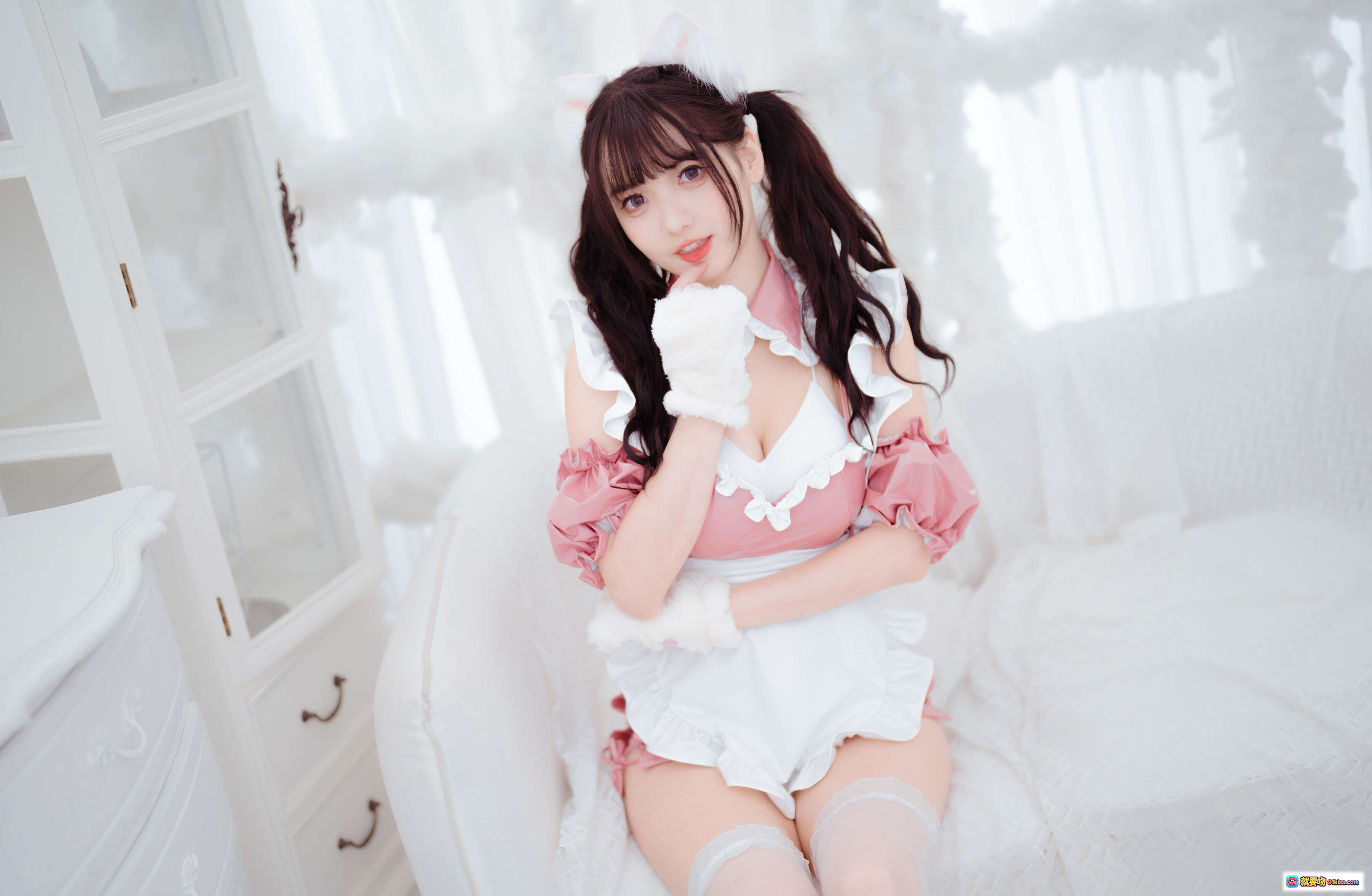 图片[4] - 陆卿卿NO.008粉白皮女仆写真 | 可爱猫耳手套+蕾丝长袜+甜美少女风 | 20P高清图集 - 就要吻