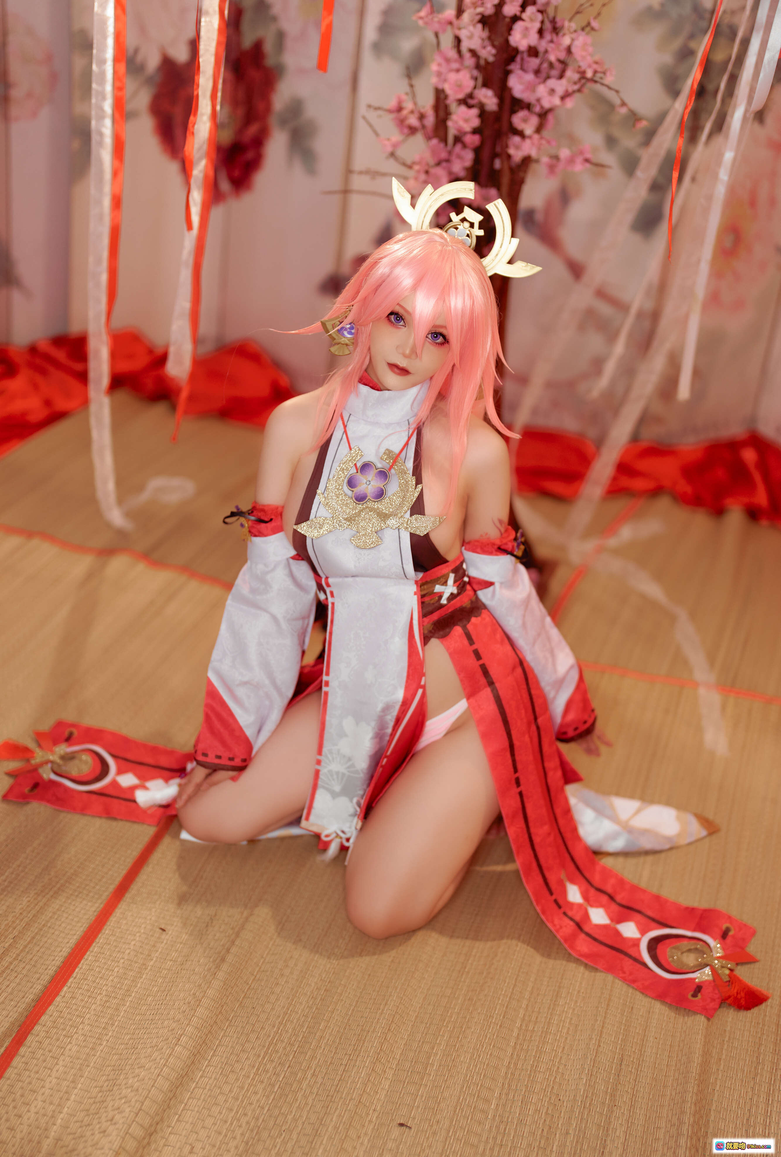 图片[6] - 原神八重神子cosplay 粉发和风造型 红白巫女服 樱花背景 油纸伞 高跟木屐 精致妆容 35P高清图集 - 就要吻