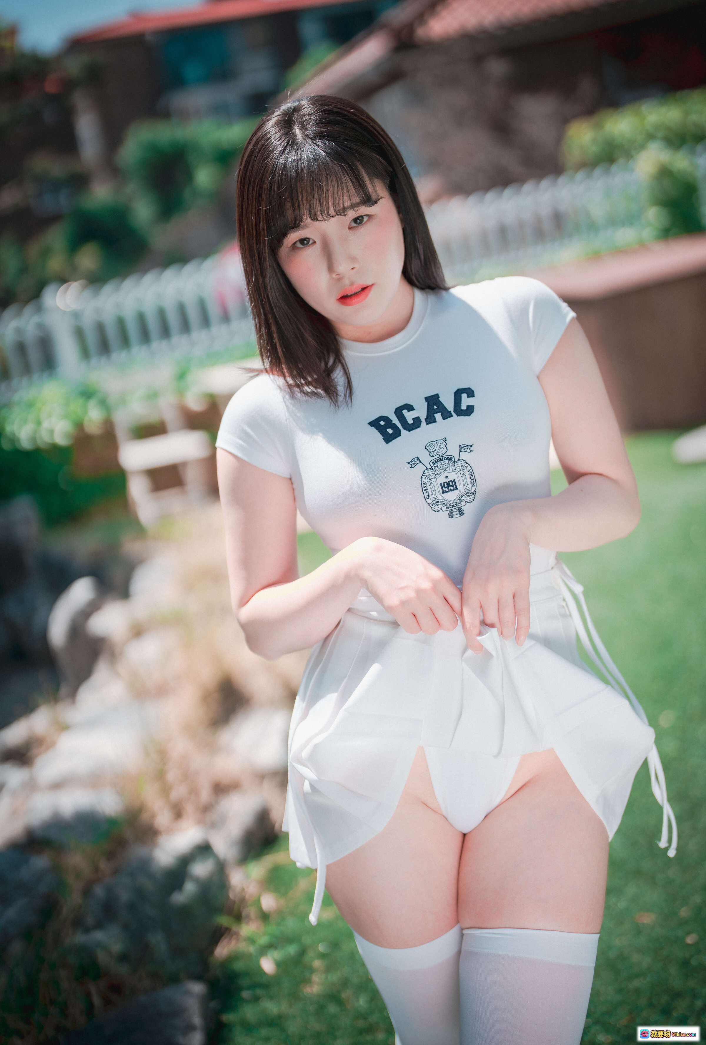 图片[6] - DJAWA Pia Classic Athletic Girl 白色运动装 美腿长袜 户外草坪写真 83P高清图集 - 就要吻