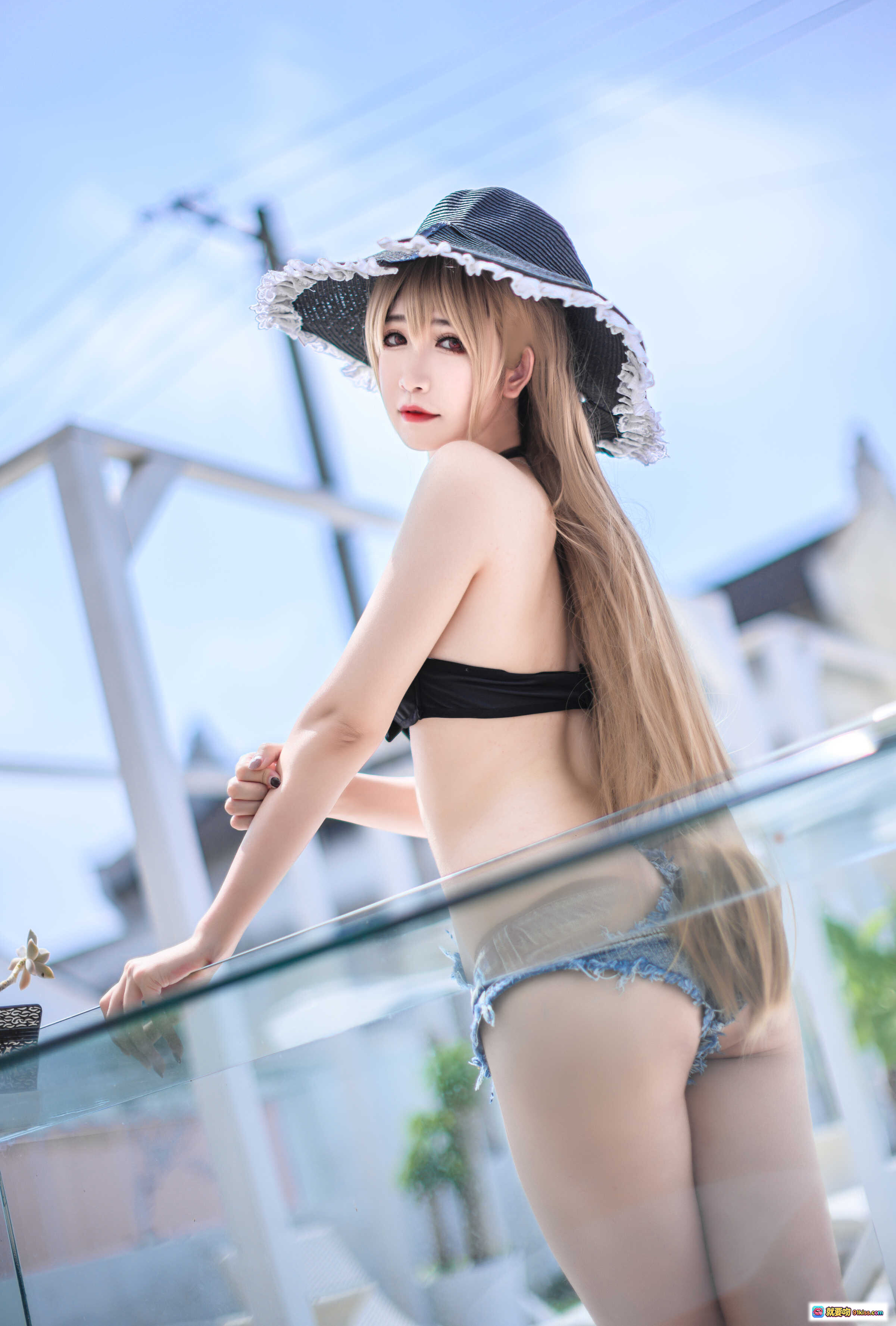 图片[7] - 阮邑_Fairy NO.013 让巴尔泳装写真｜黑帽比基尼+牛仔短裤+高跟凉鞋户外美拍25P - 就要吻