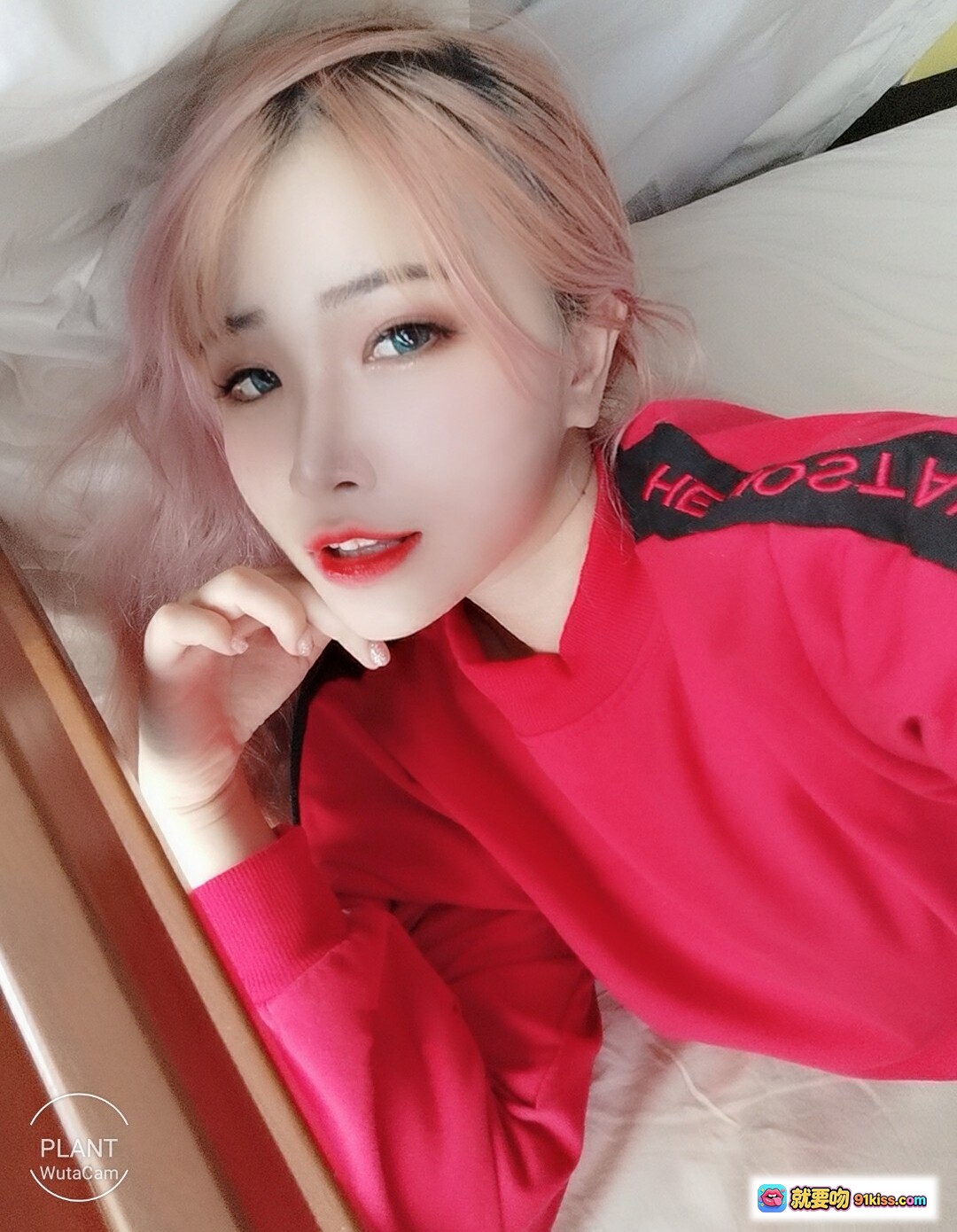 图片[2] - 花リリ(Plant Lily) NO.007 粉发少女红衣自拍 甜美妆容床照写真 63P高清图集 - 就要吻